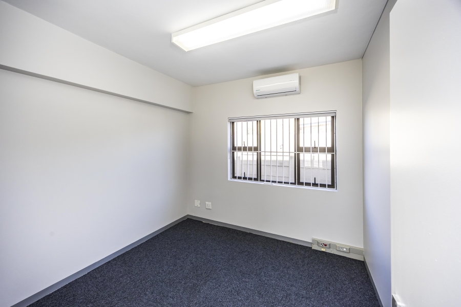 To Let Commercial Property for Rent in Berea Eastern Cape